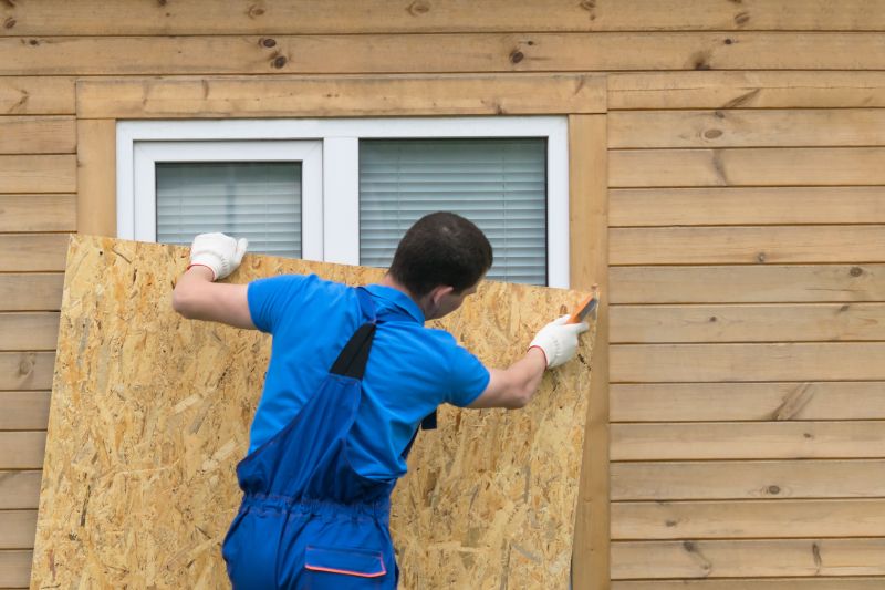 When to Hire Siding Services